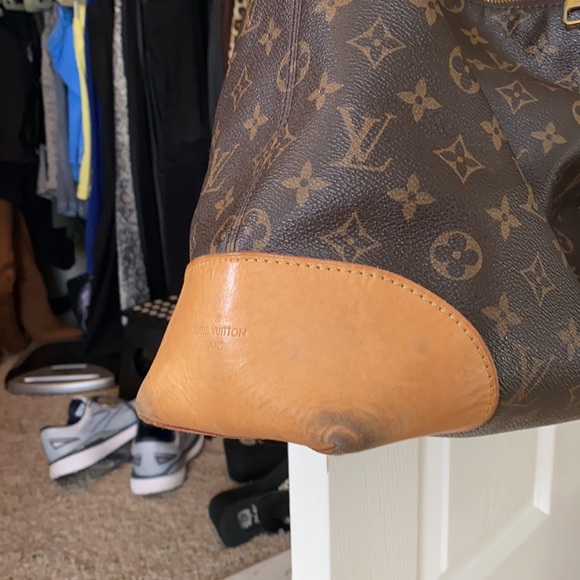Large Louis Vuitton shoulder bag- Authentic - Picture 4 of 8